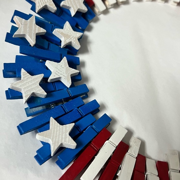 4th of July Cloth line wreath, red white and blue - Picture 3 of 5